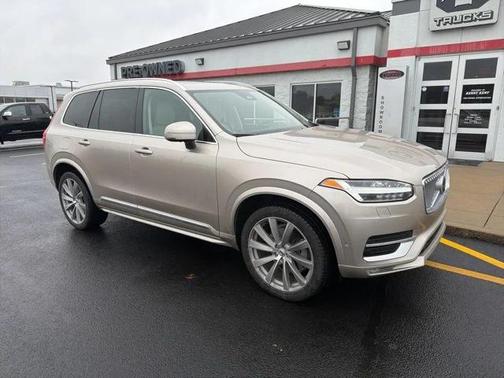 2023 Volvo XC90 B6 Ultimate 6-Seater