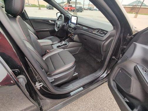 Agate Black 2025 Ford Escape ST-Line