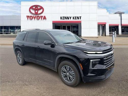 Mosaic Black 2025 Chevrolet Traverse LT