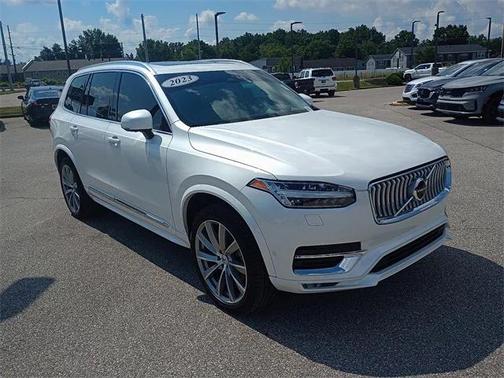 2023 Volvo XC90 B6 Ultimate 6-Seater