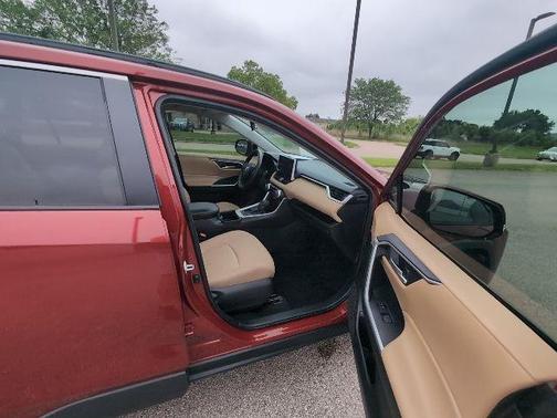 Ruby Flare Pearl 2024 Toyota RAV4 XLE