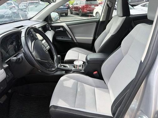 Silver Sky 2018 Toyota RAV4 XLE