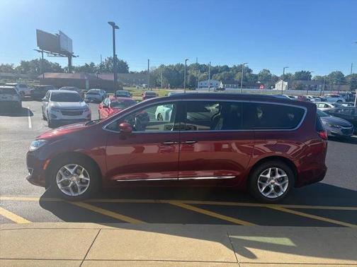 2020 Chrysler Pacifica Touring-L Plus
