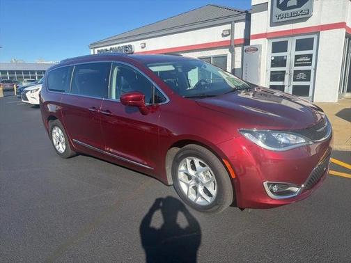 2020 Chrysler Pacifica Touring-L Plus