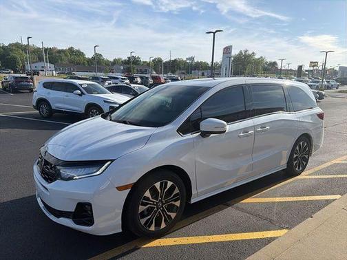 Platinum White Pearl 2025 Honda Odyssey Elite