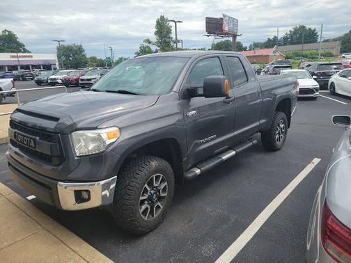 Magnetic Gray 2016 Toyota Tundra SR5