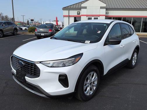 Oxford White 2025 Ford Escape Active