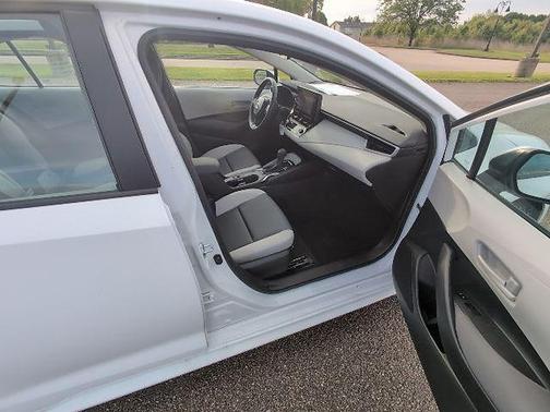 Ice Cap 2026 Toyota Corolla LE