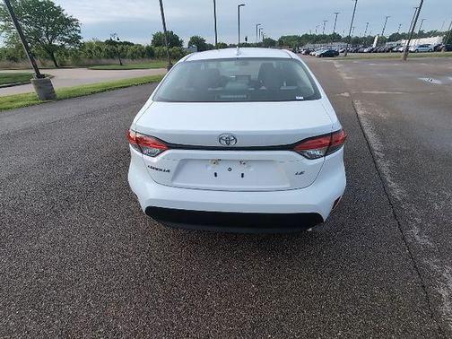 Ice Cap 2026 Toyota Corolla LE
