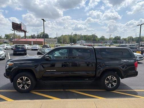Black 2016 Toyota Tacoma TRD Sport