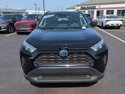 2023 Toyota RAV4 Hybrid XLE