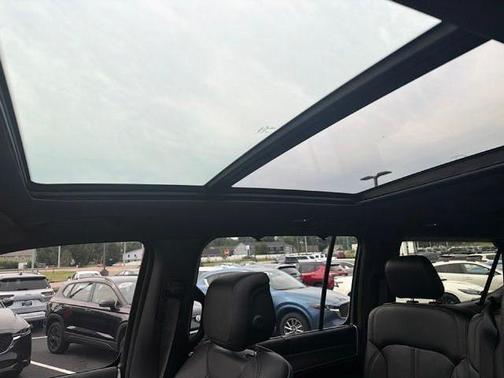 High Gloss Black 2026 Jeep Grand Wagoneer L Limited Reserve 4x4