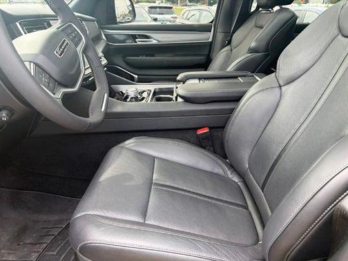 High Gloss Black 2026 Jeep Grand Wagoneer L Limited Reserve 4x4