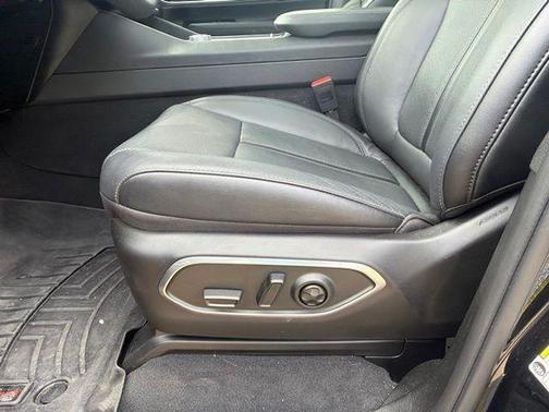 High Gloss Black 2026 Jeep Grand Wagoneer L Limited Reserve 4x4