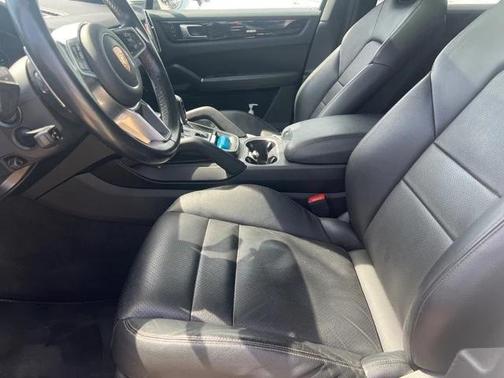 2020 Porsche Cayenne Base
