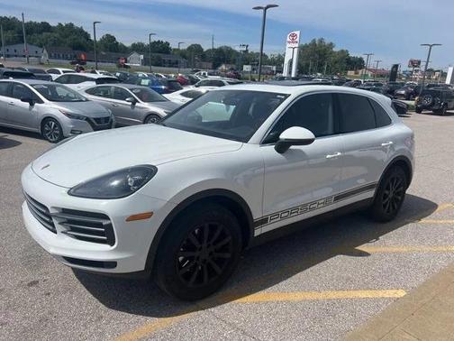 2020 Porsche Cayenne Base