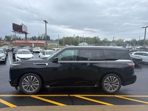 2025 INFINITI QX80 Luxe