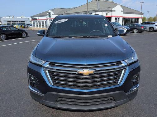 Northsky Blue Metallic 2023 Chevrolet Traverse LT Cloth