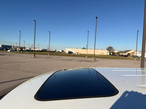 White Diamond Pearl 2014 Honda Odyssey Touring