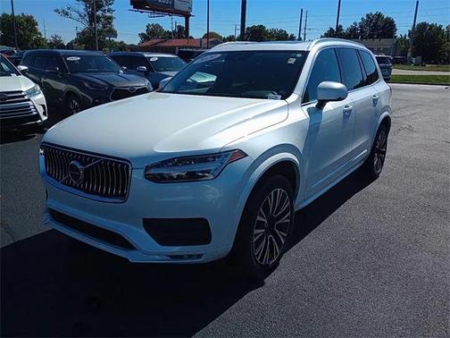 2020 Volvo XC90 T5 Momentum
