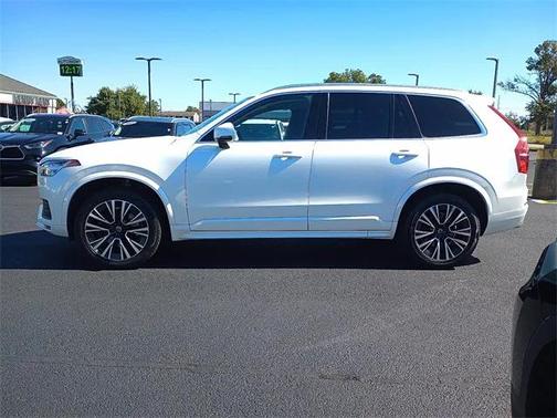2020 Volvo XC90 T5 Momentum