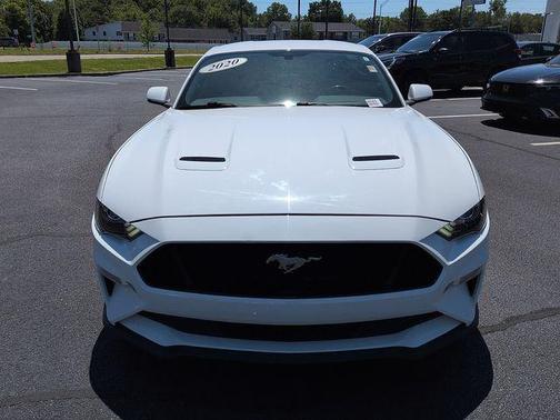 Oxford White 2020 Ford Mustang GT Premium