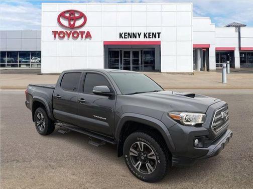 2017 Toyota Tacoma TRD Sport