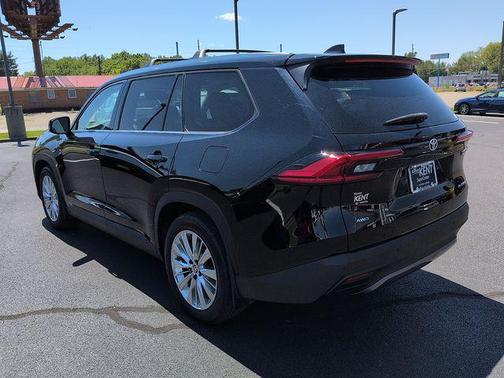 Midnight Black 2024 Toyota Grand Highlander Platinum