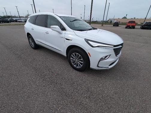 2024 Buick Enclave Essence FWD
