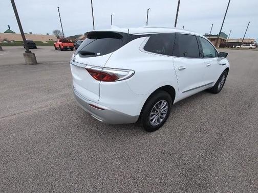 2024 Buick Enclave Essence FWD