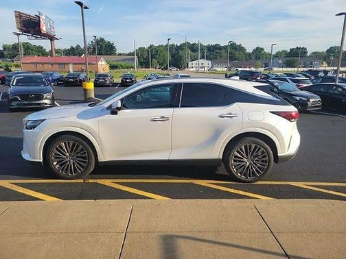 Eminent White Pearl 2023 Lexus RX 350 Luxury