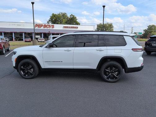 Bright White Clearcoat 2025 Jeep Grand Cherokee L Limited