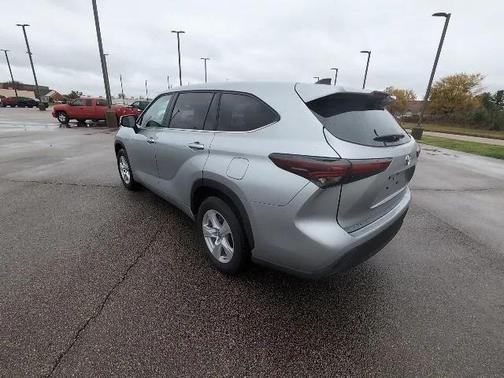 2025 Toyota Highlander 