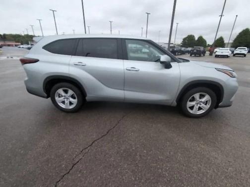 2025 Toyota Highlander 