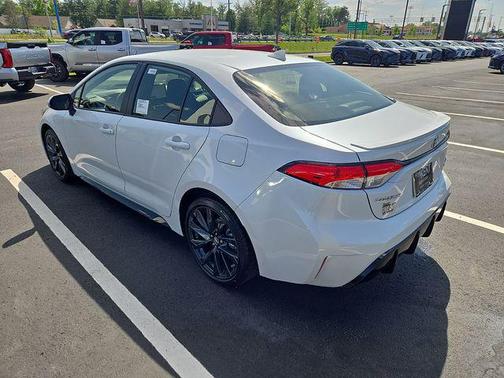 Wind Chill Pearl 2026 Toyota Corolla Hybrid SE