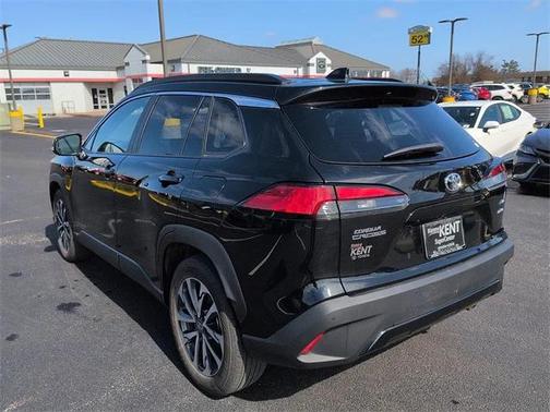 2024 Toyota Corolla Cross XLE