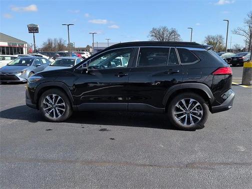 2024 Toyota Corolla Cross XLE