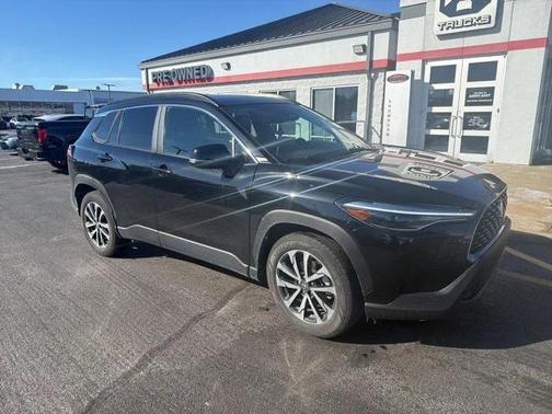 2024 Toyota Corolla Cross XLE