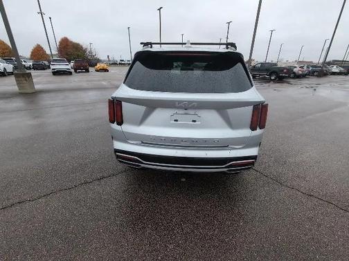 2022 Kia Sorento S