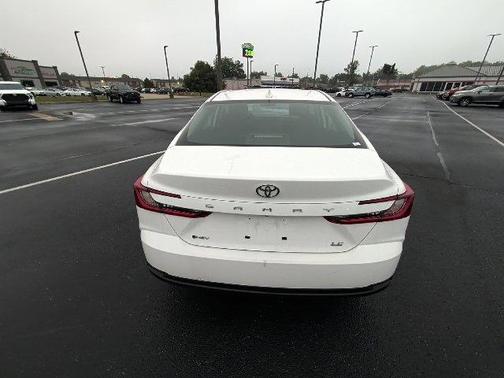 Ice 2026 Toyota Camry LE