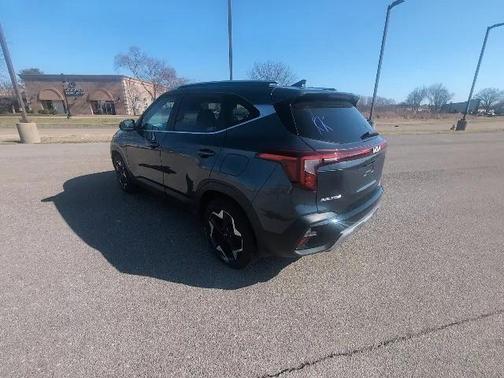 2024 Kia Seltos EX