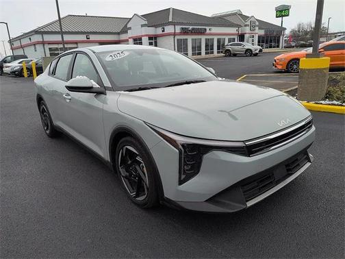 2025 Kia K4 EX