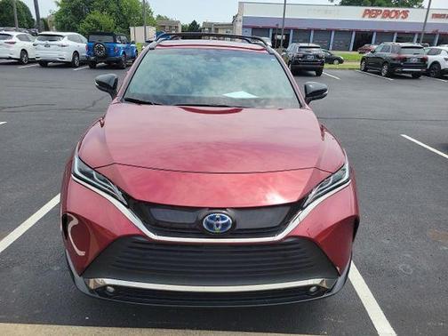 Pearl 2023 Toyota Venza Nightshade Edition
