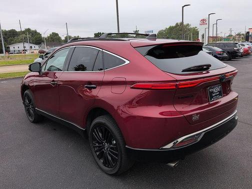 Pearl 2023 Toyota Venza Nightshade Edition