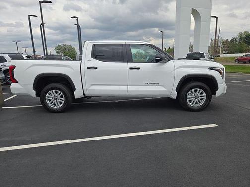 Ice Cap 2026 Toyota Tundra SR5