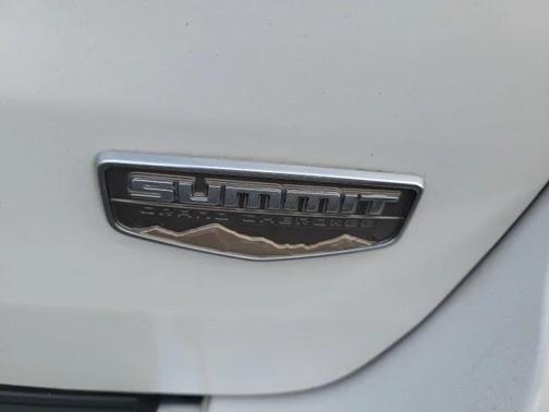 2020 Jeep Grand Cherokee Summit