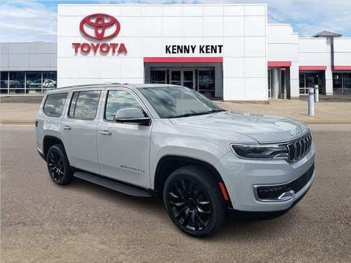 Luxury White Pearlcoat 2022 Jeep Wagoneer Series I 4x4