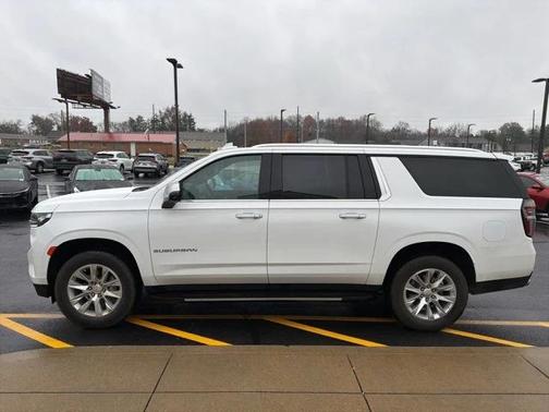 2024 Chevrolet Suburban Premier