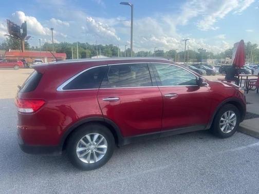 2016 Kia Sorento LX