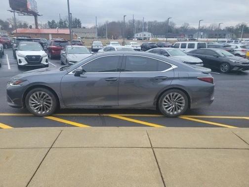 2024 Lexus ES 350 Ultra Luxury